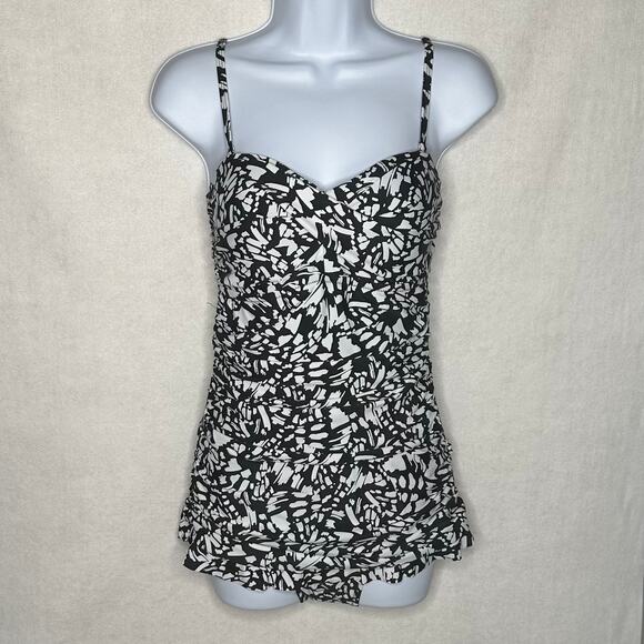 NWoT Shore Shapes Ruched One Piece Swimsuit – Size 8 - Picture 1 of 8